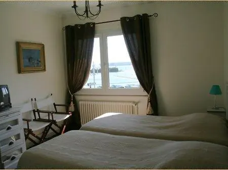 Le Suroit Hotel 3*