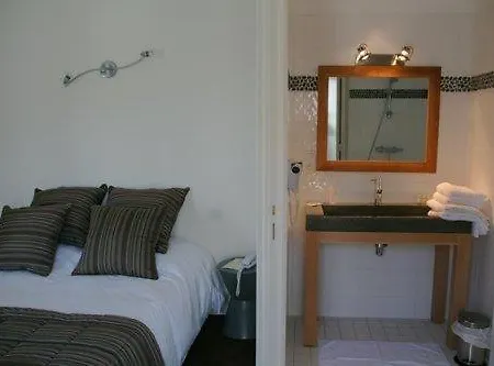 Le Suroit Hotel