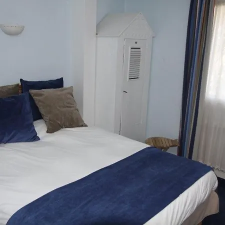 Hotel Le Suroit 3*